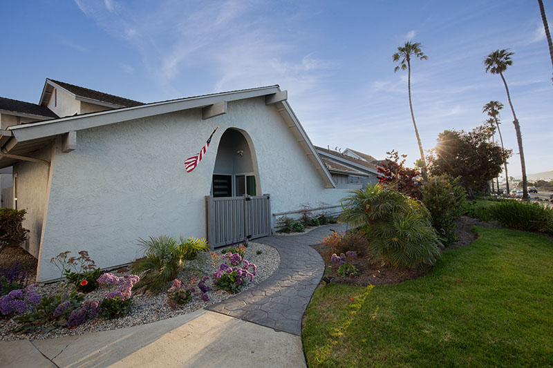 Harbor Blvd beach condo front 03