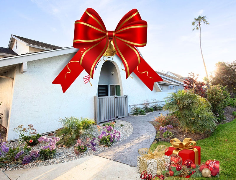 Harbor Blvd beach condo front wrapped for Christmas